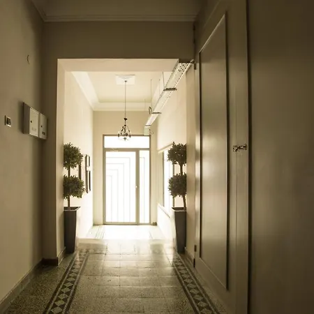 Апартаменты Urban Living 1 *