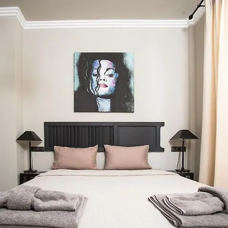 Urban Living 1 * Салоники