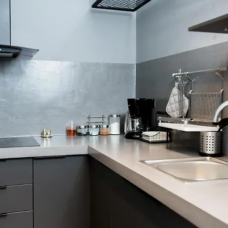 Urban Living 1 アパート *