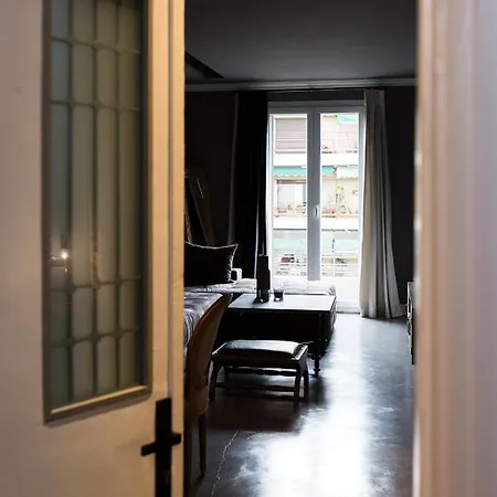 Urban Living 1 アパート