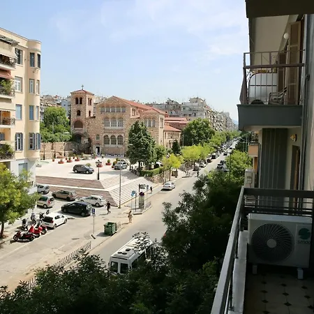 Апартаменты Urban Living 1 *