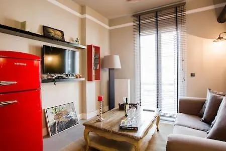 Urban Living 1 Salonic