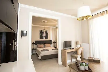 Urban Living 1 Salonic